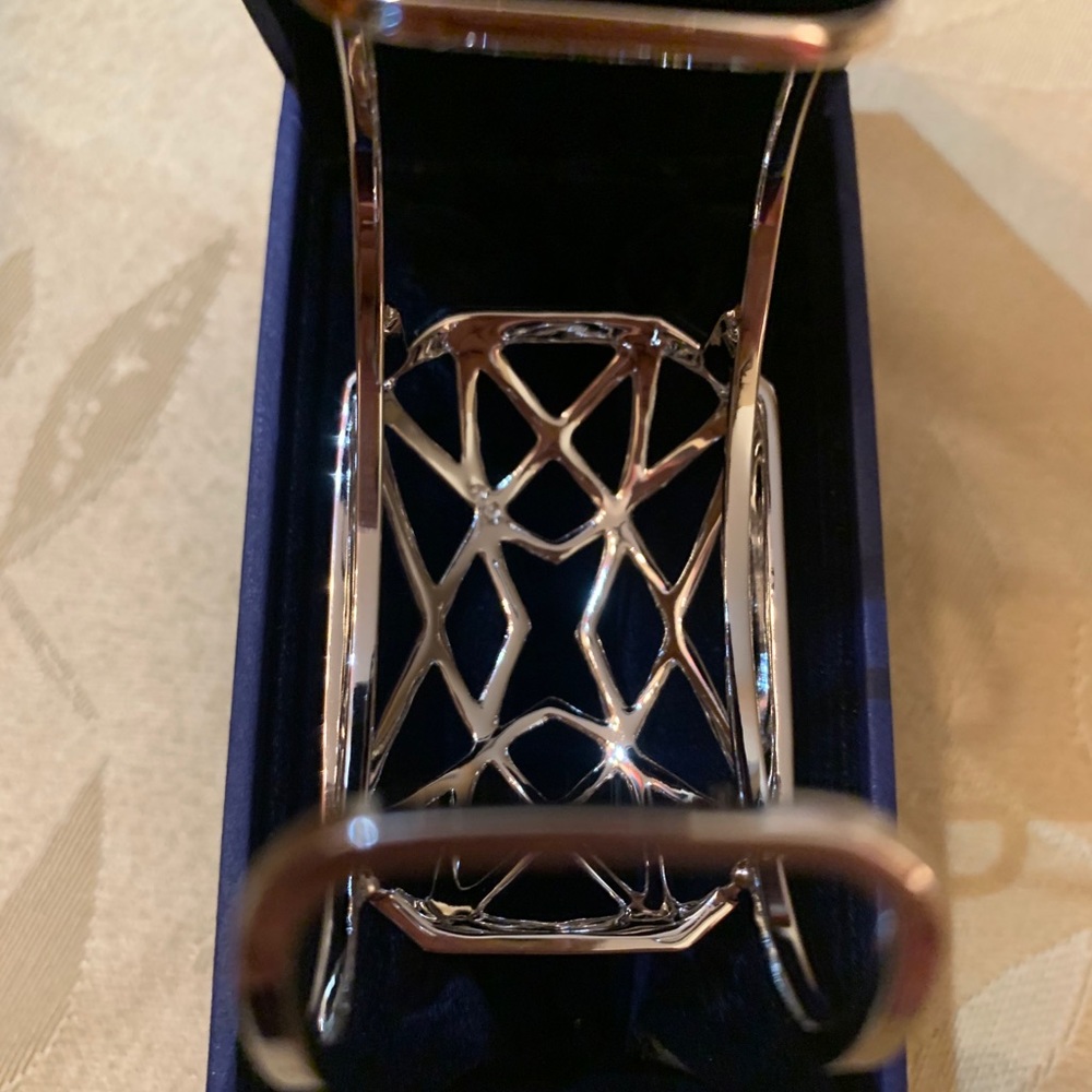 Swarovski Evanescent Cuff #933564 - Picture 4 of 11